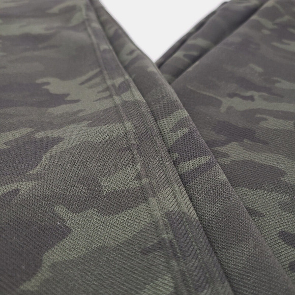 SPANX Look At Me Now Seamless Leggings XL Green Camo High Waist Full Length - Picture 4 of 10